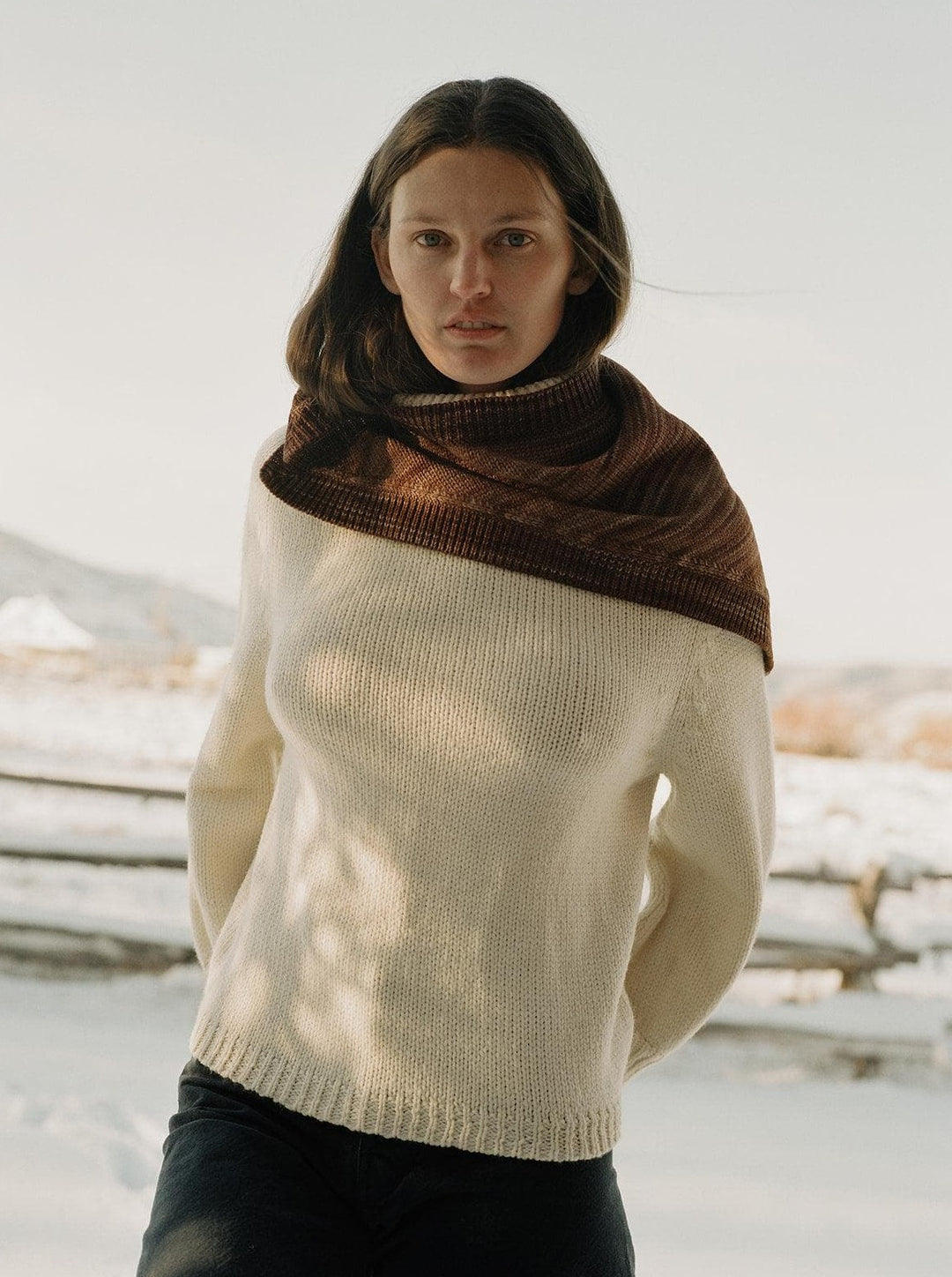 小物 triangle star scarf BRUSHED-CASHMERE TRIANGLE SCARF - DARK BROWN | COS